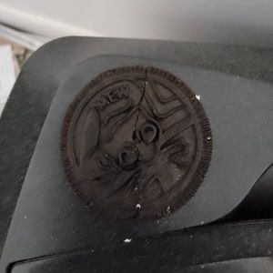 Rare Mew Pokémon Oreo!